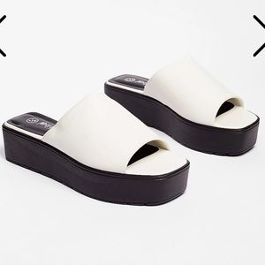 Open Toe Platform Sandal
